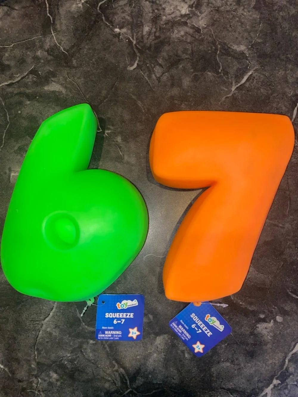 VIRAL Squeeeze 6-7 Jumbo Non-toxic Squish - Picture 2 of 3